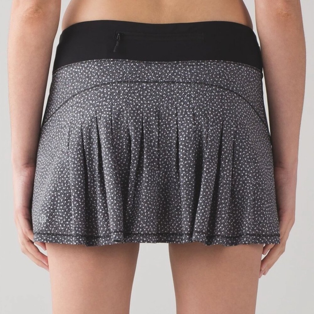 lululemon athletica Black and Gray Mini Skirt